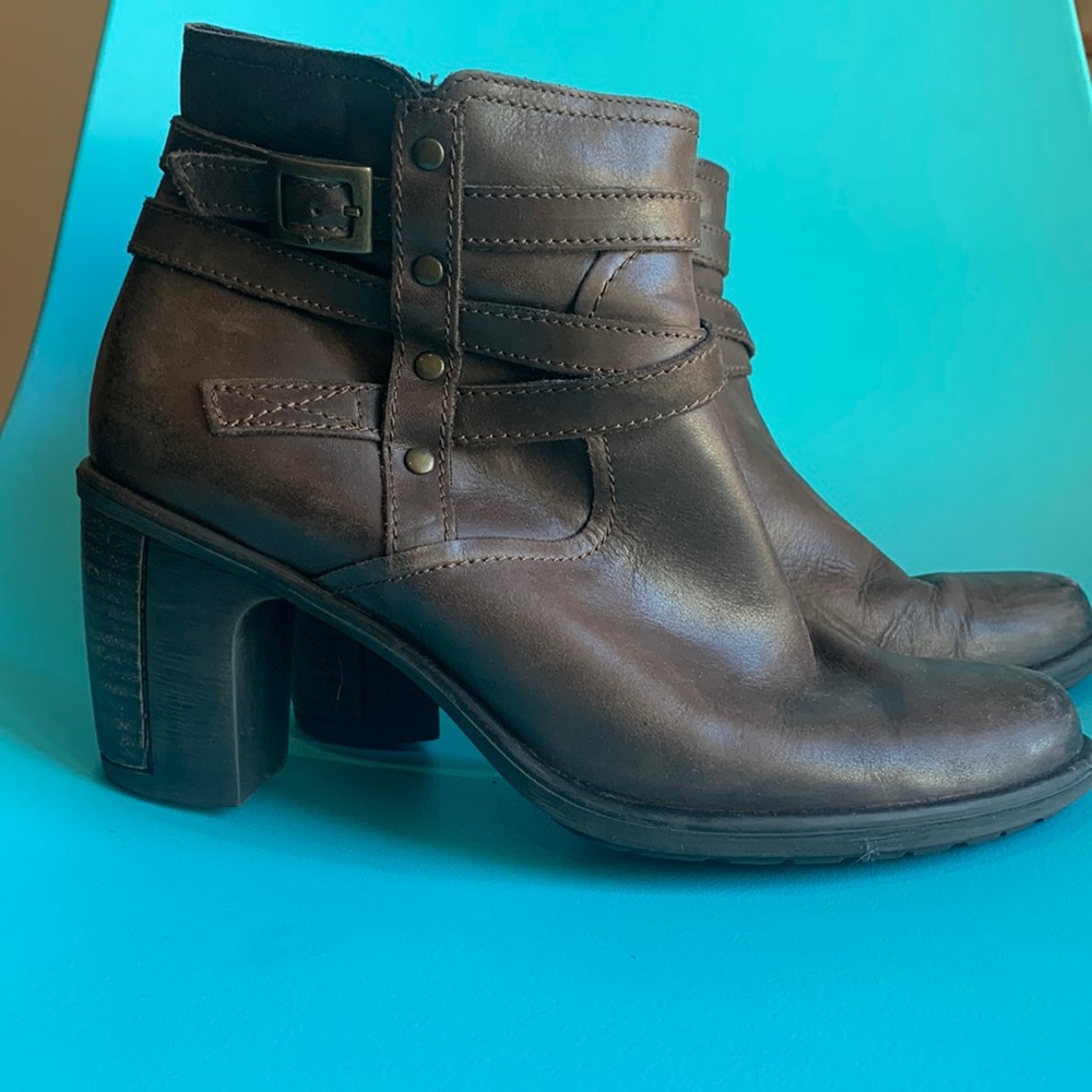 Clark’s Ankle Leather Boots